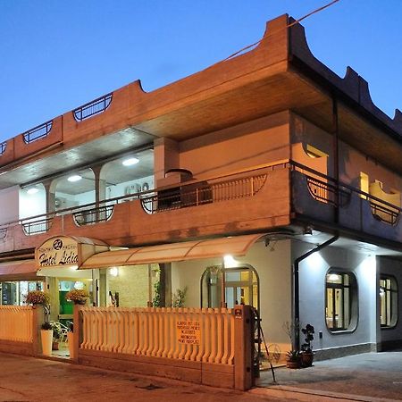 Hotel Lidia Alba Adriatica Exterior foto